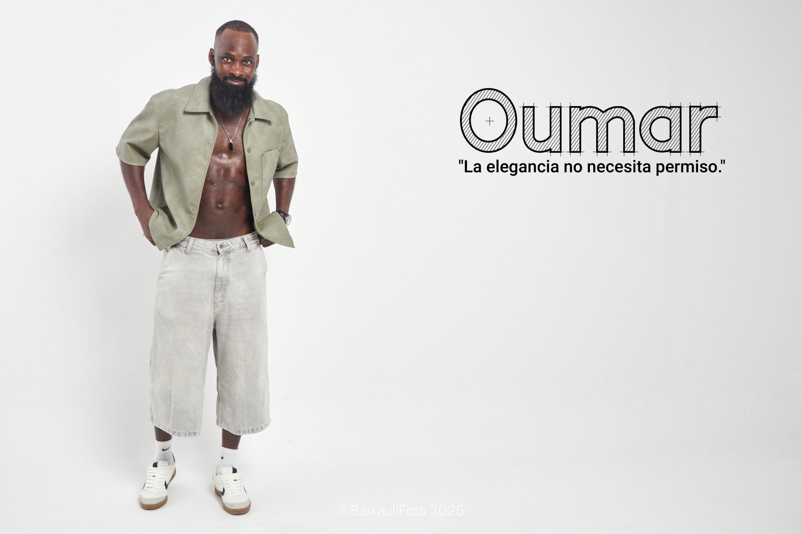 Oumar Fomba in studio